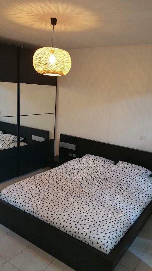 Apt 50M2 Avec Balcon Tout Equipe Proche D'Avignon Διαμέρισμα Pernes-les-Fontaines Εξωτερικό φωτογραφία